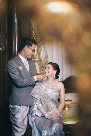 ชุดไทยเจ้าสาว ชุดไทยจักรพรรดิ์ เช่าที่แบมบี้ เวดดิ้ง ห้วยขวาง
